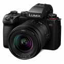 PANASONIC LUMIX S5 II + L 20-60MM F/3.5-5.6 S