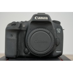 CANON EOS 7D MARK II 27450 CLICS